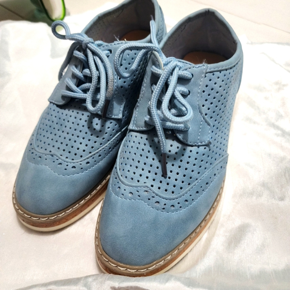 Wanted wing tip shoes 7.5